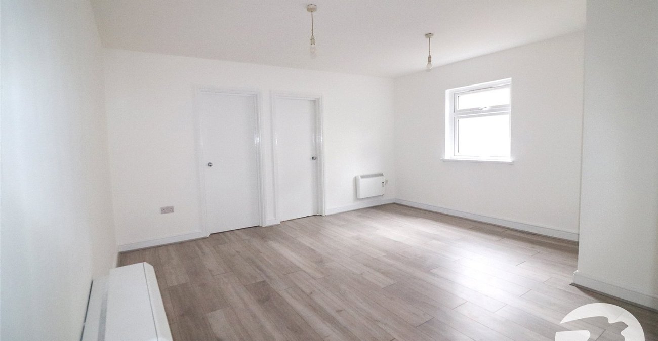 2 bedroom property for sale in Erith | Robinson Jackson