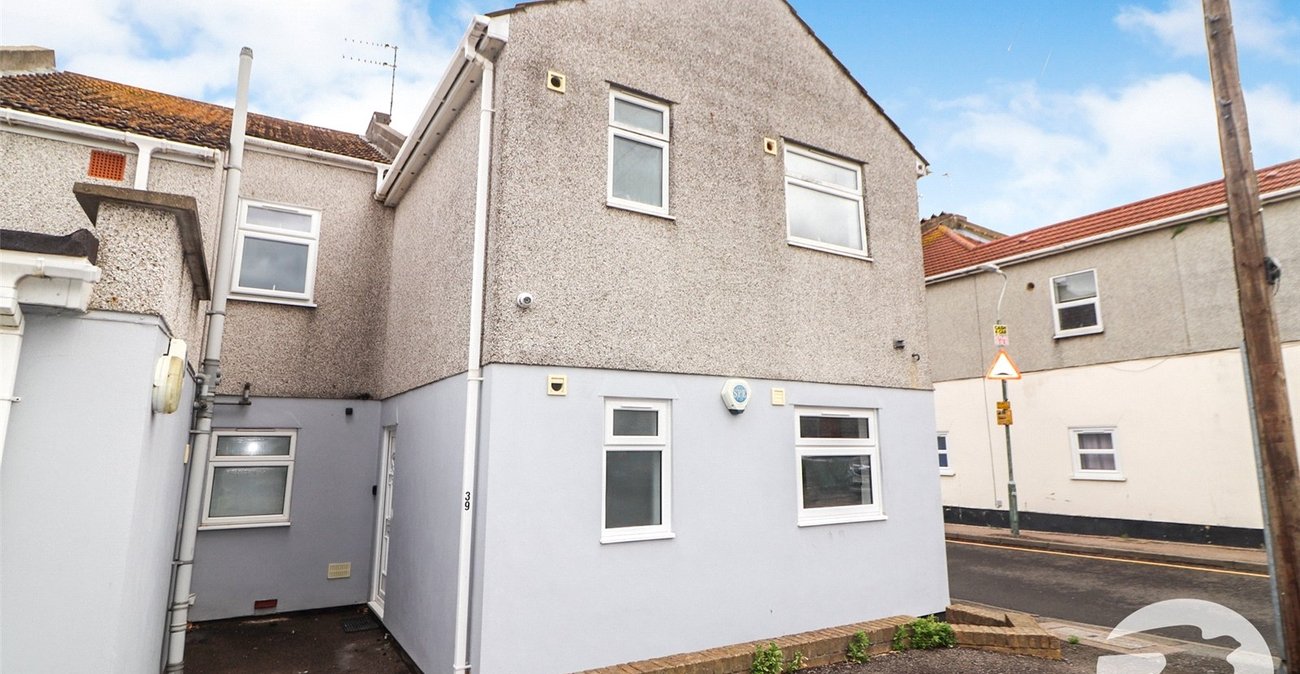 2 bedroom property for sale in Erith | Robinson Jackson