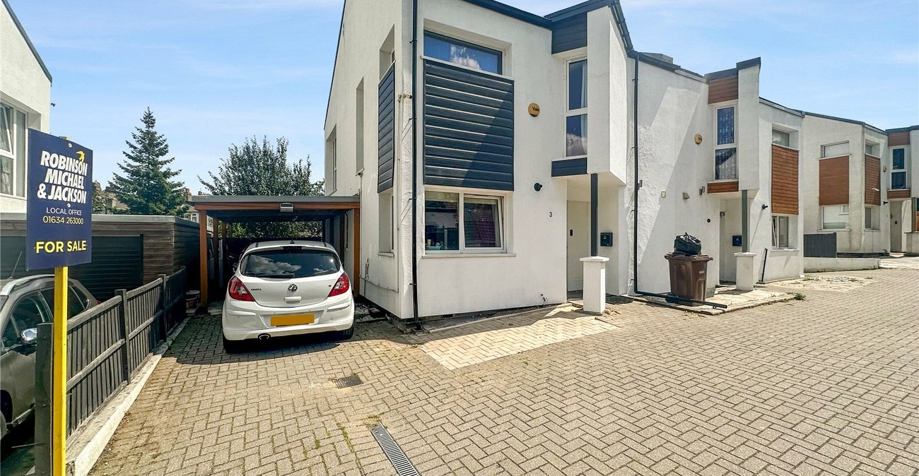 3 bedroom house for sale in Gillingham | Robinson Michael & Jackson