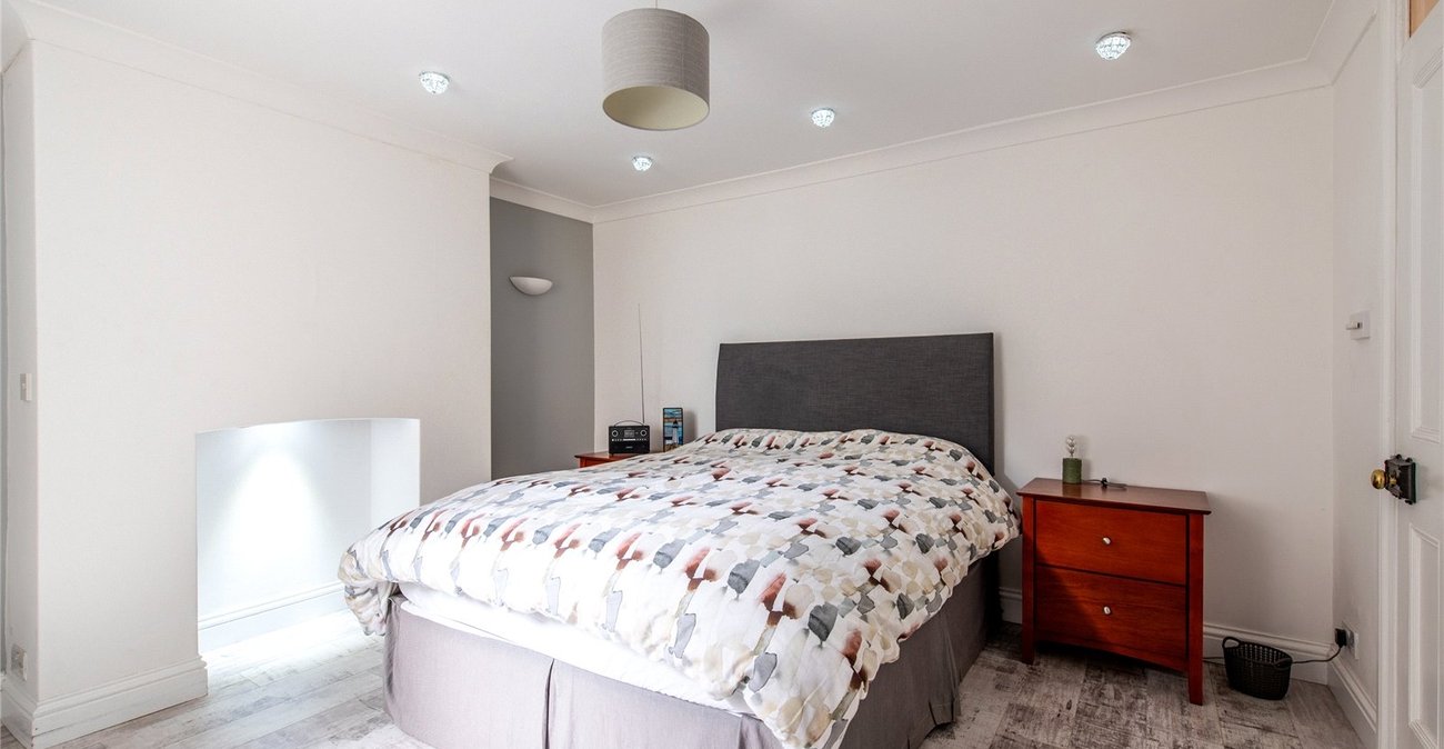 5 bedroom property for sale in Gillingham | Robinson Michael & Jackson