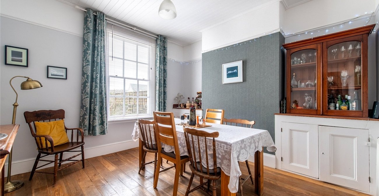 5 bedroom property for sale in Gillingham | Robinson Michael & Jackson