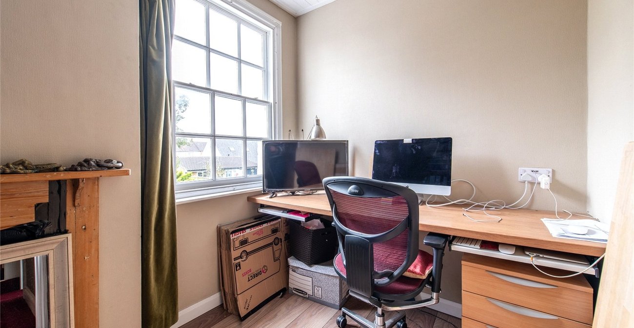 5 bedroom property for sale in Gillingham | Robinson Michael & Jackson