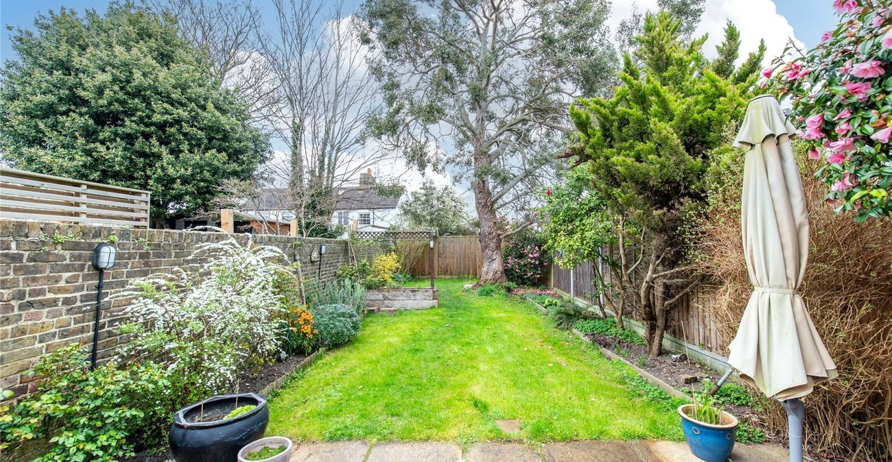 5 bedroom property for sale in Gillingham | Robinson Michael & Jackson
