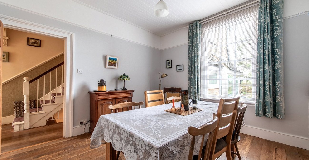 5 bedroom property for sale in Gillingham | Robinson Michael & Jackson