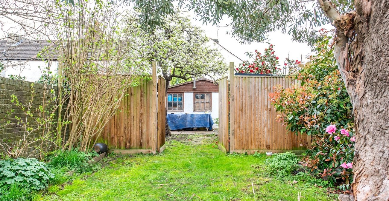 5 bedroom property for sale in Gillingham | Robinson Michael & Jackson