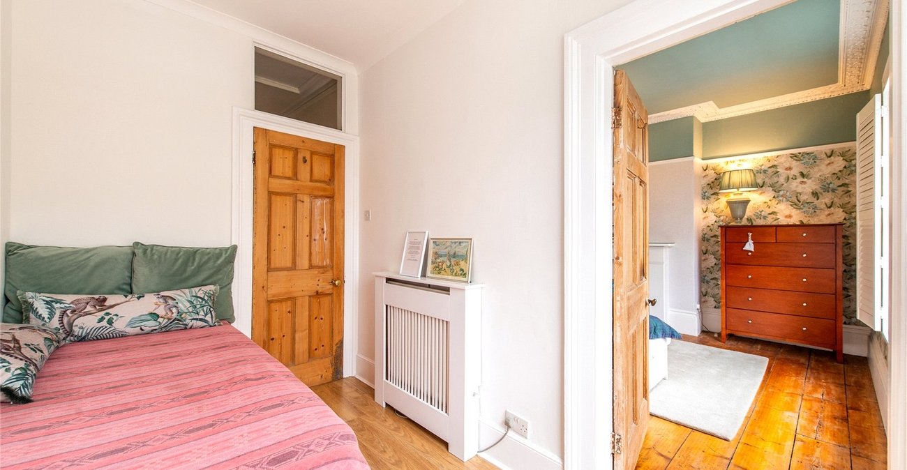 5 bedroom property for sale in Gillingham | Robinson Michael & Jackson