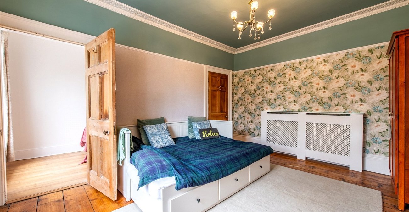 5 bedroom property for sale in Gillingham | Robinson Michael & Jackson