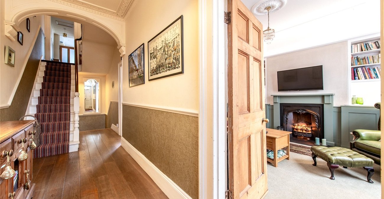 5 bedroom property for sale in Gillingham | Robinson Michael & Jackson