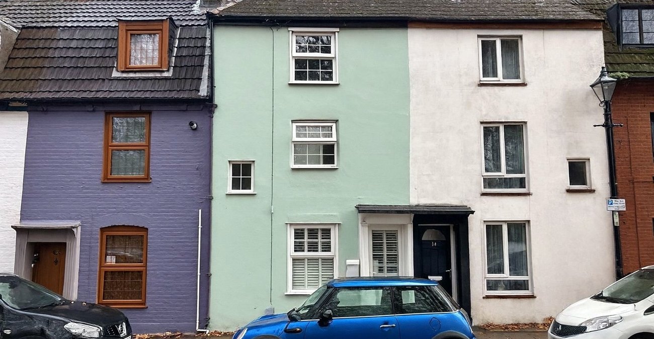 2 bedroom house for sale in Gillingham | Robinson Michael & Jackson