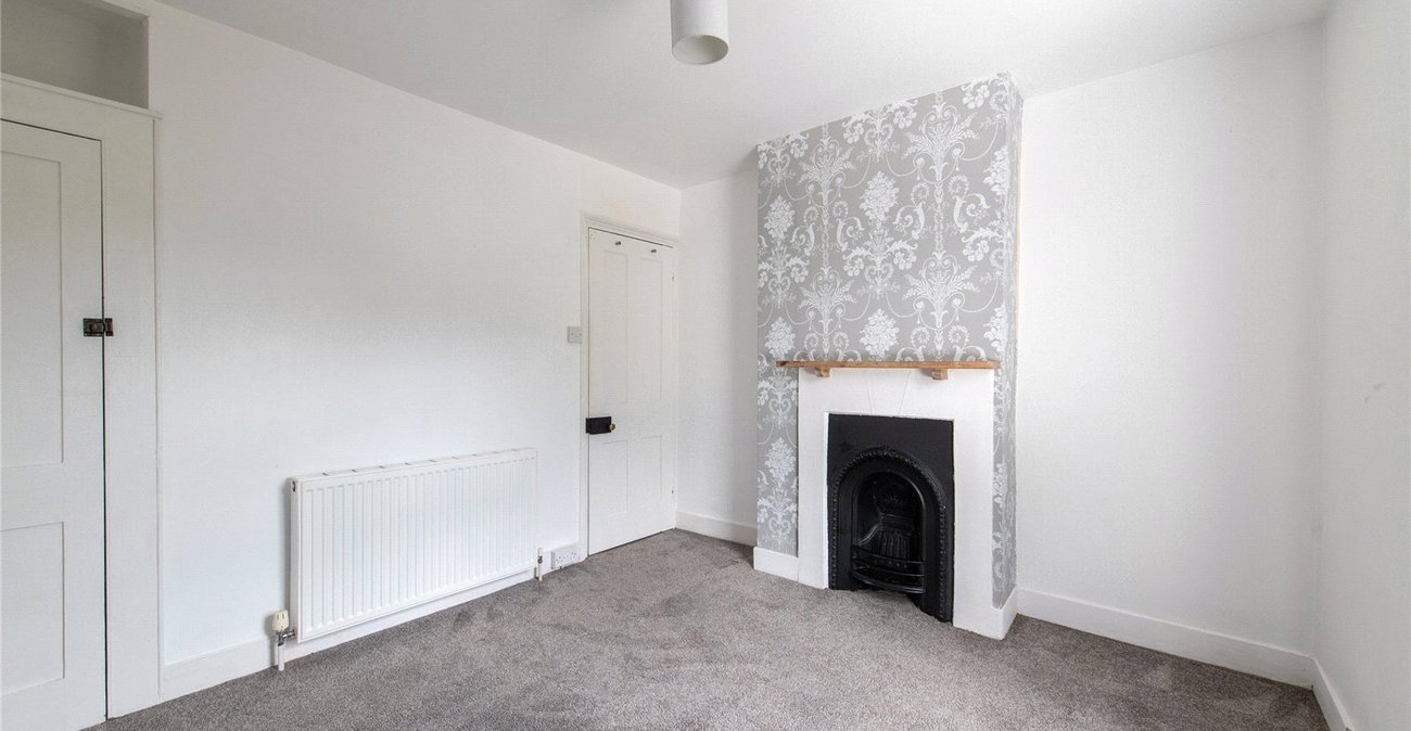 2 bedroom house for sale in Northfleet | Robinson Michael & Jackson