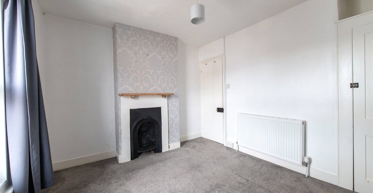 2 bedroom house for sale in Northfleet | Robinson Michael & Jackson