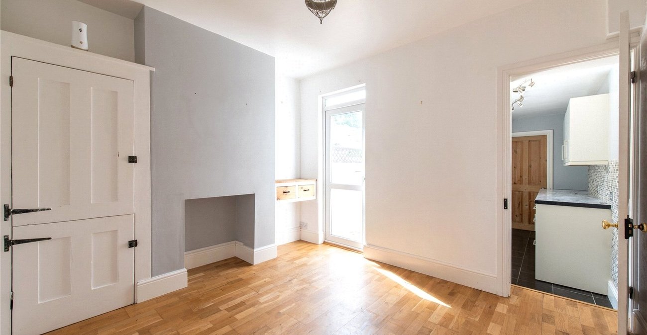2 bedroom house for sale in Northfleet | Robinson Michael & Jackson