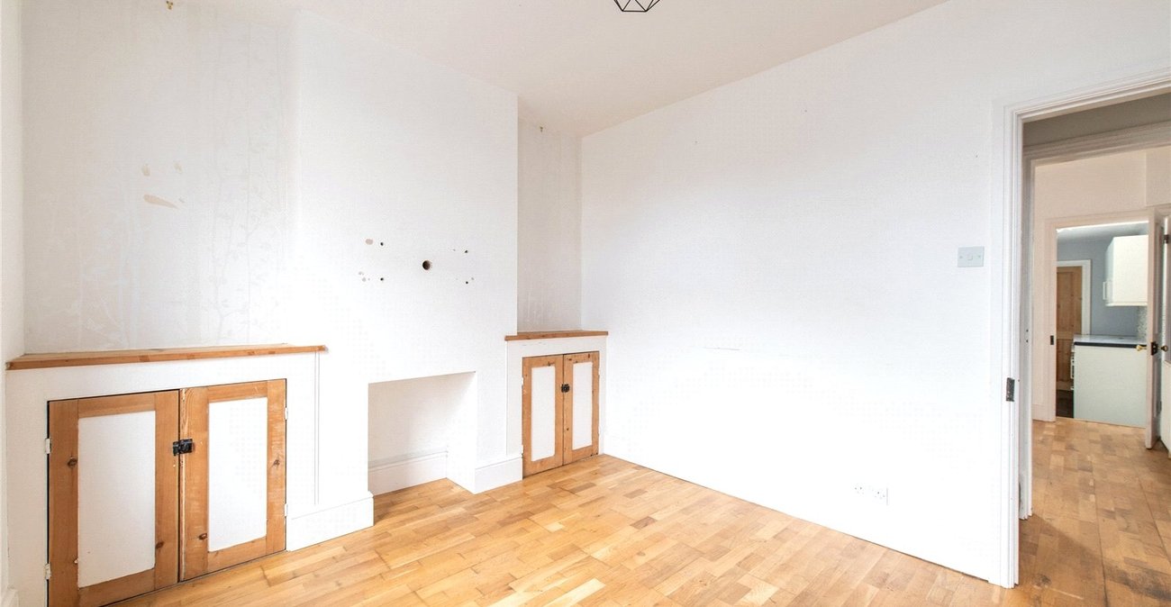 2 bedroom house for sale in Northfleet | Robinson Michael & Jackson
