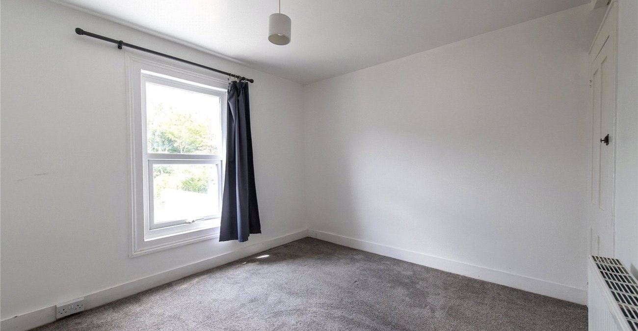 2 bedroom house for sale in Northfleet | Robinson Michael & Jackson