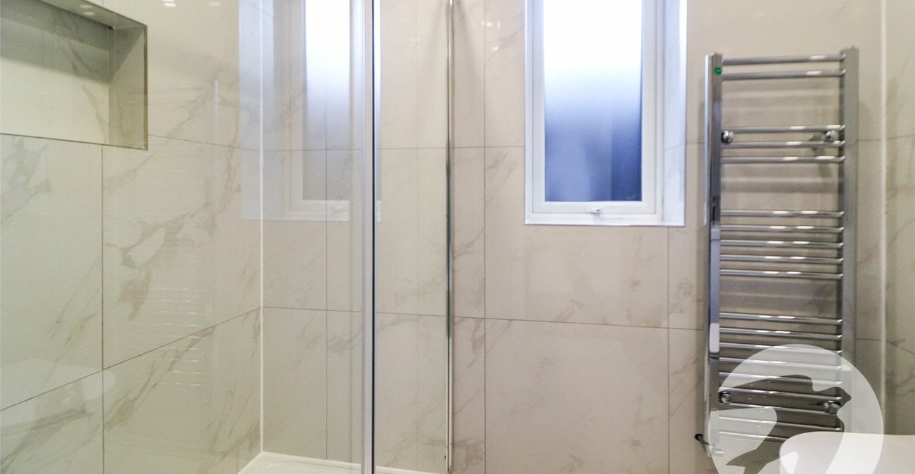 2 bedroom bungalow for sale in Northumberland Heath | Robinson Jackson