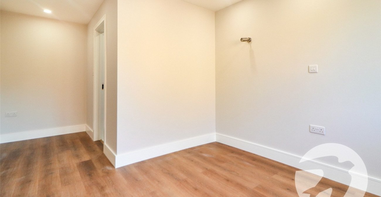 2 bedroom bungalow for sale in Northumberland Heath | Robinson Jackson