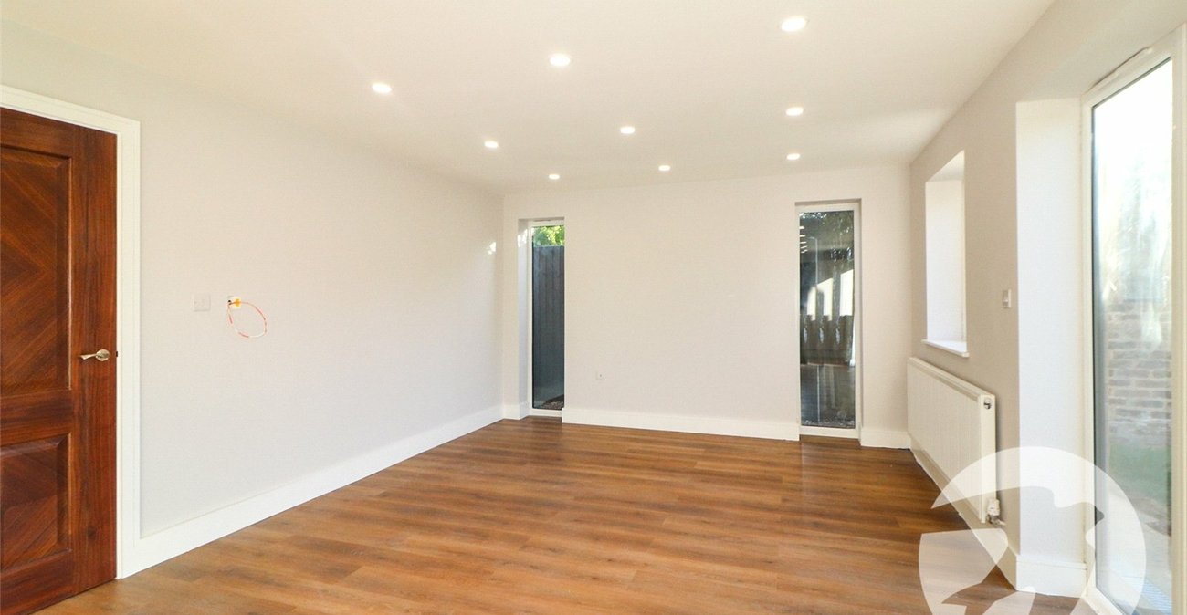 2 bedroom bungalow for sale in Northumberland Heath | Robinson Jackson