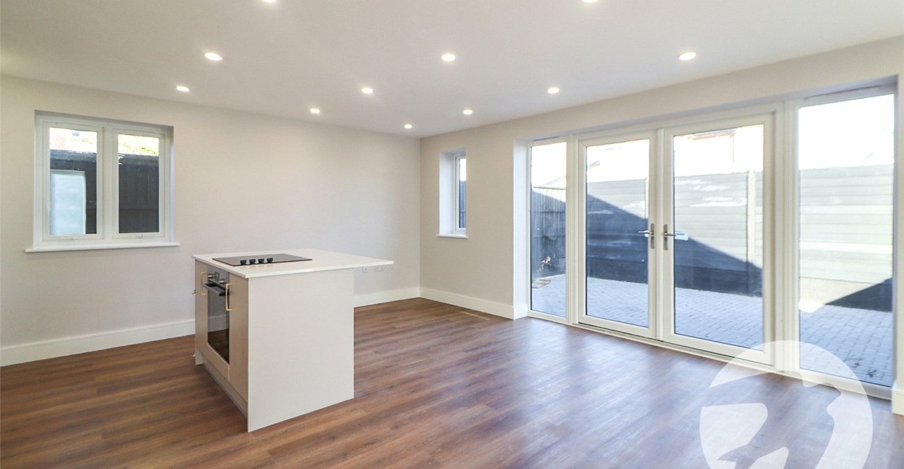 2 bedroom bungalow for sale in Northumberland Heath | Robinson Jackson