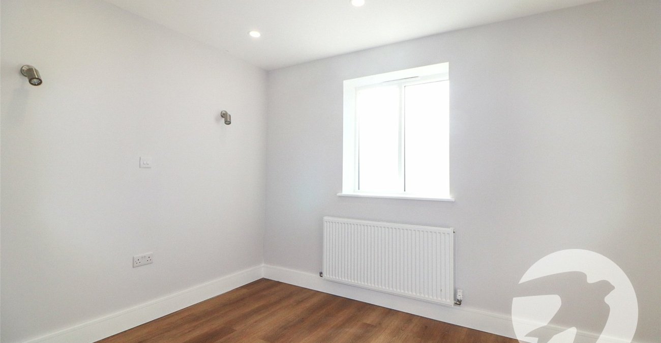 2 bedroom bungalow for sale in Northumberland Heath | Robinson Jackson