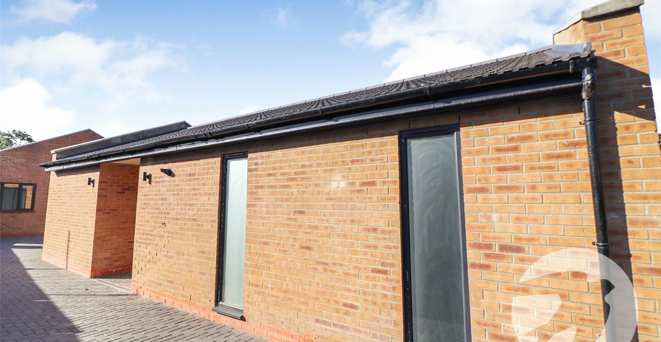 2 bedroom bungalow for sale in Northumberland Heath | Robinson Jackson