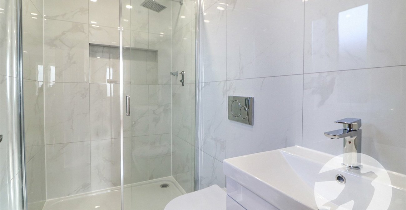 2 bedroom bungalow for sale in Northumberland Heath | Robinson Jackson