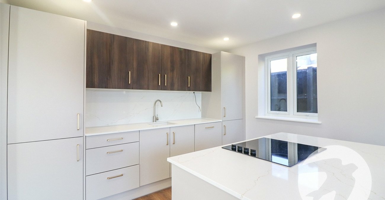 2 bedroom bungalow for sale in Northumberland Heath | Robinson Jackson