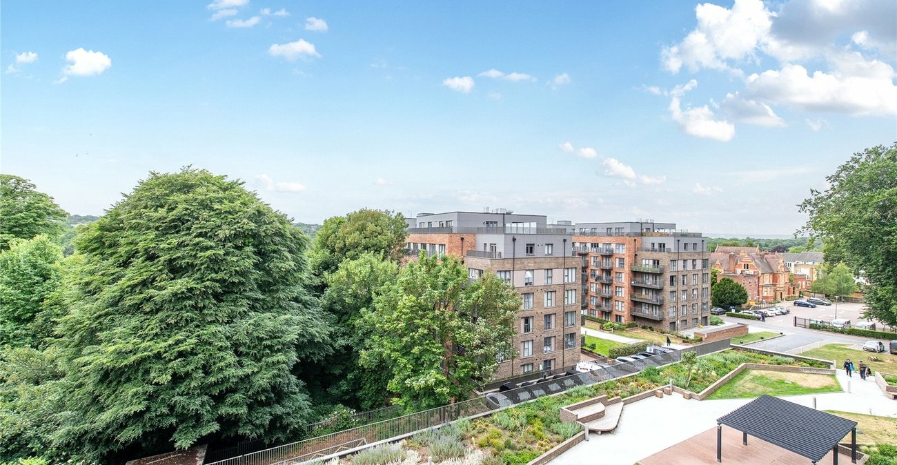 2 bedroom property for sale in Maidstone | Robinson Michael & Jackson