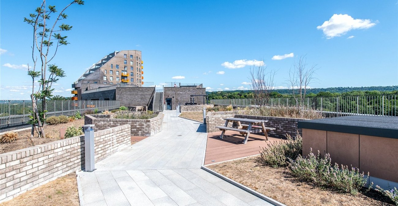 2 bedroom property for sale in Maidstone | Robinson Michael & Jackson