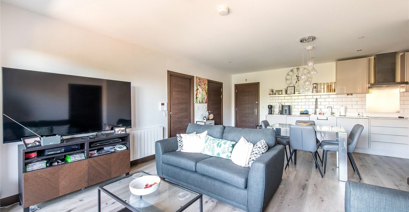 2 bedroom property for sale in Maidstone | Robinson Michael & Jackson