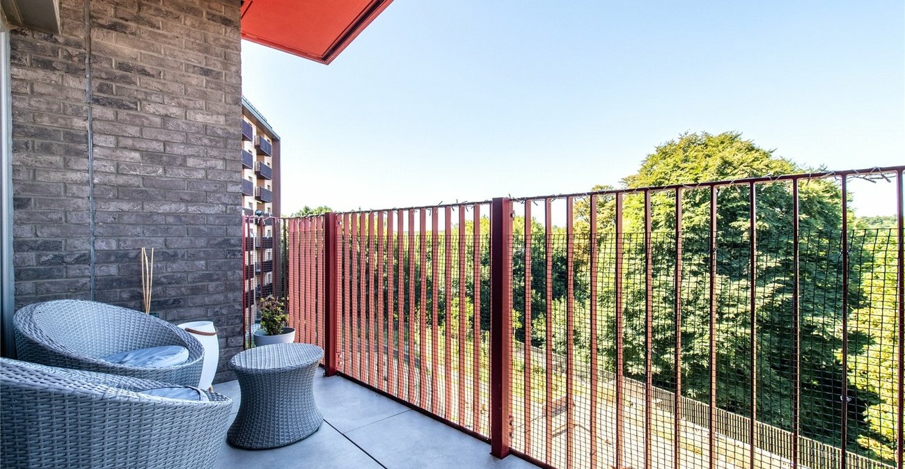 2 bedroom property for sale in Maidstone | Robinson Michael & Jackson