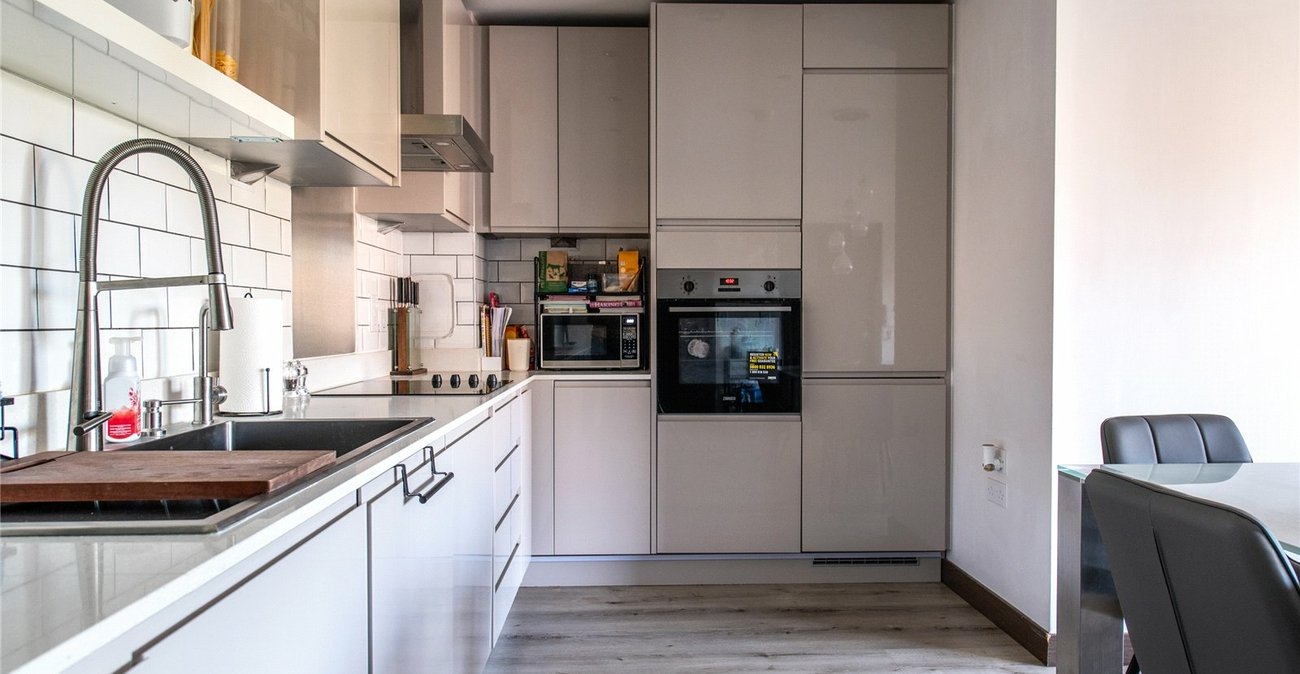 2 bedroom property for sale in Maidstone | Robinson Michael & Jackson