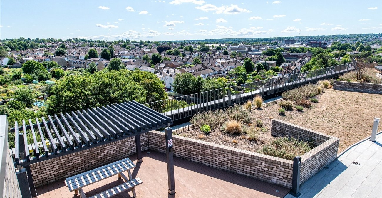 2 bedroom property for sale in Maidstone | Robinson Michael & Jackson
