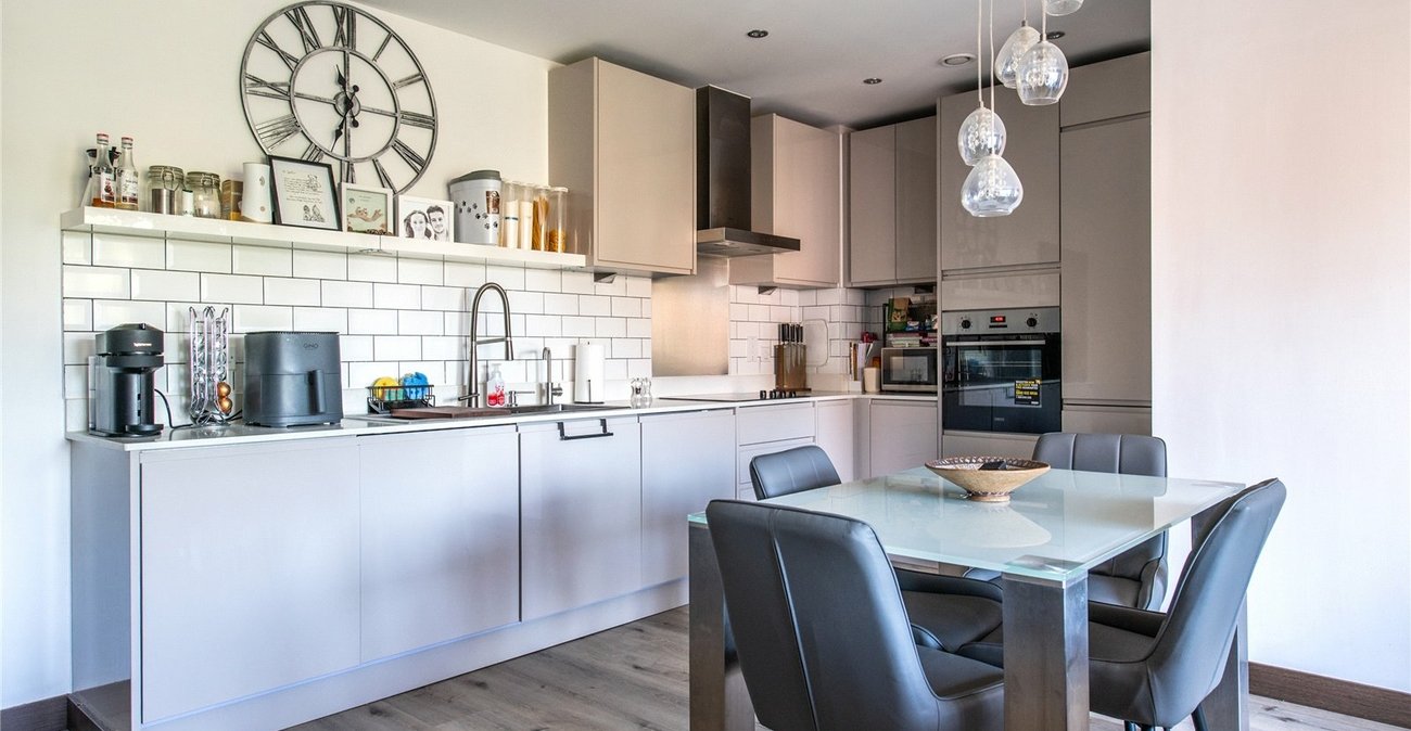 2 bedroom property for sale in Maidstone | Robinson Michael & Jackson