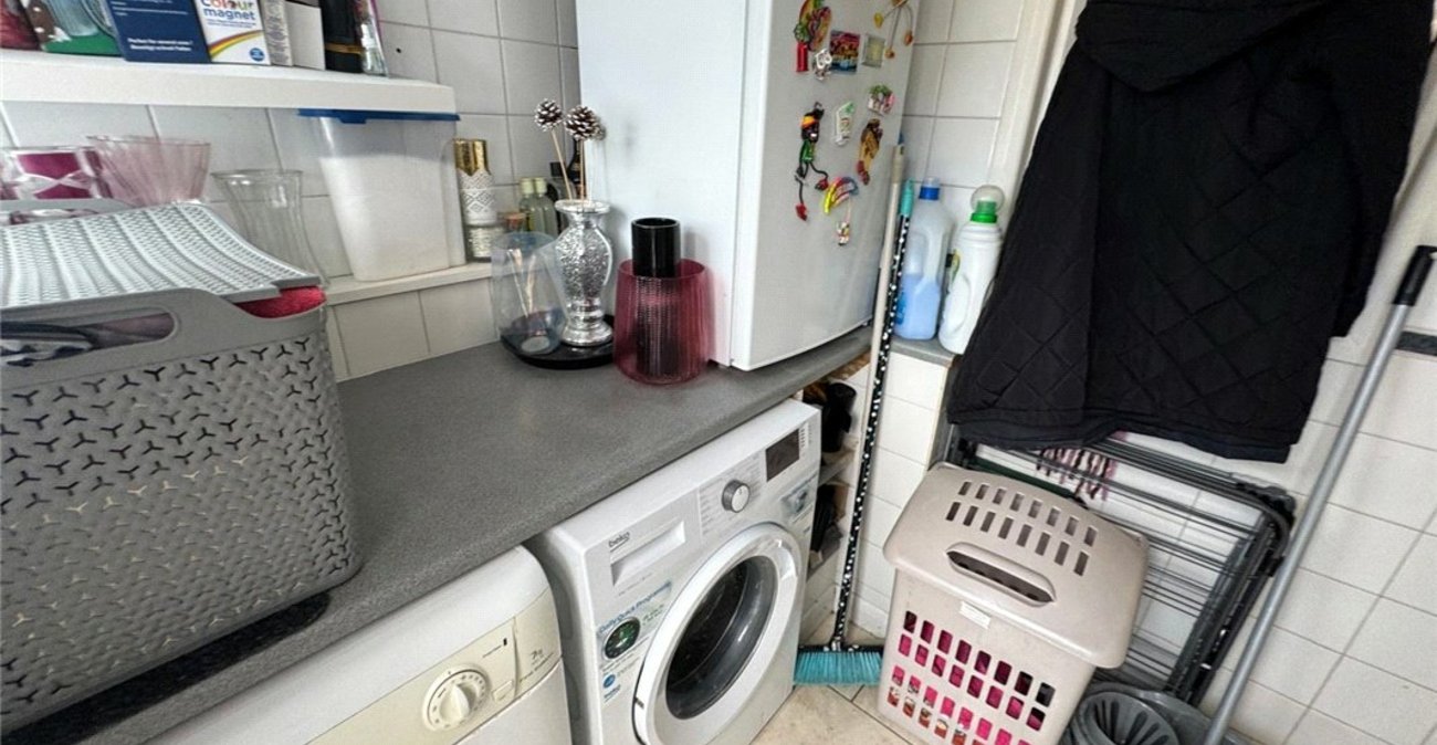 2 bedroom house for sale in Orpington | Robinson Jackson