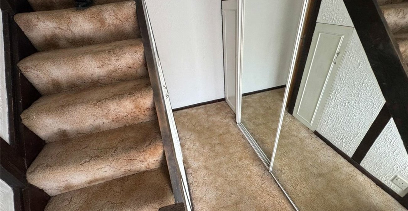 2 bedroom house for sale in Orpington | Robinson Jackson