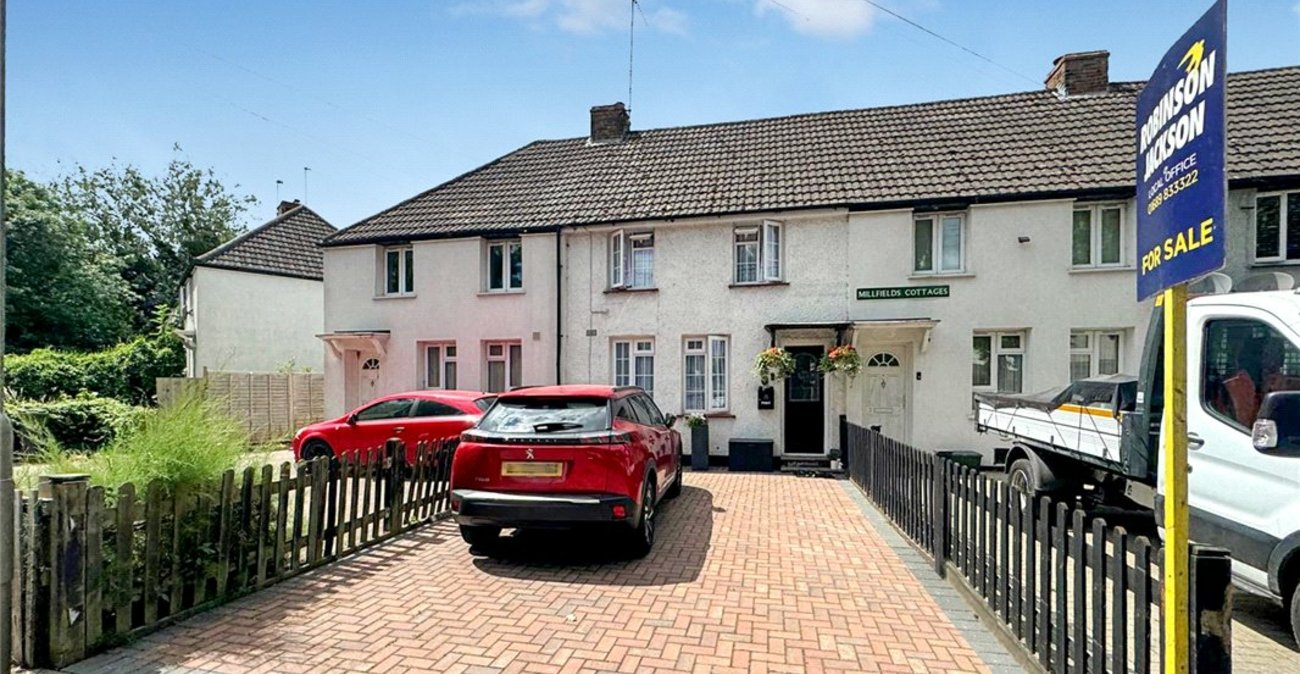 2 bedroom house for sale in Orpington | Robinson Jackson