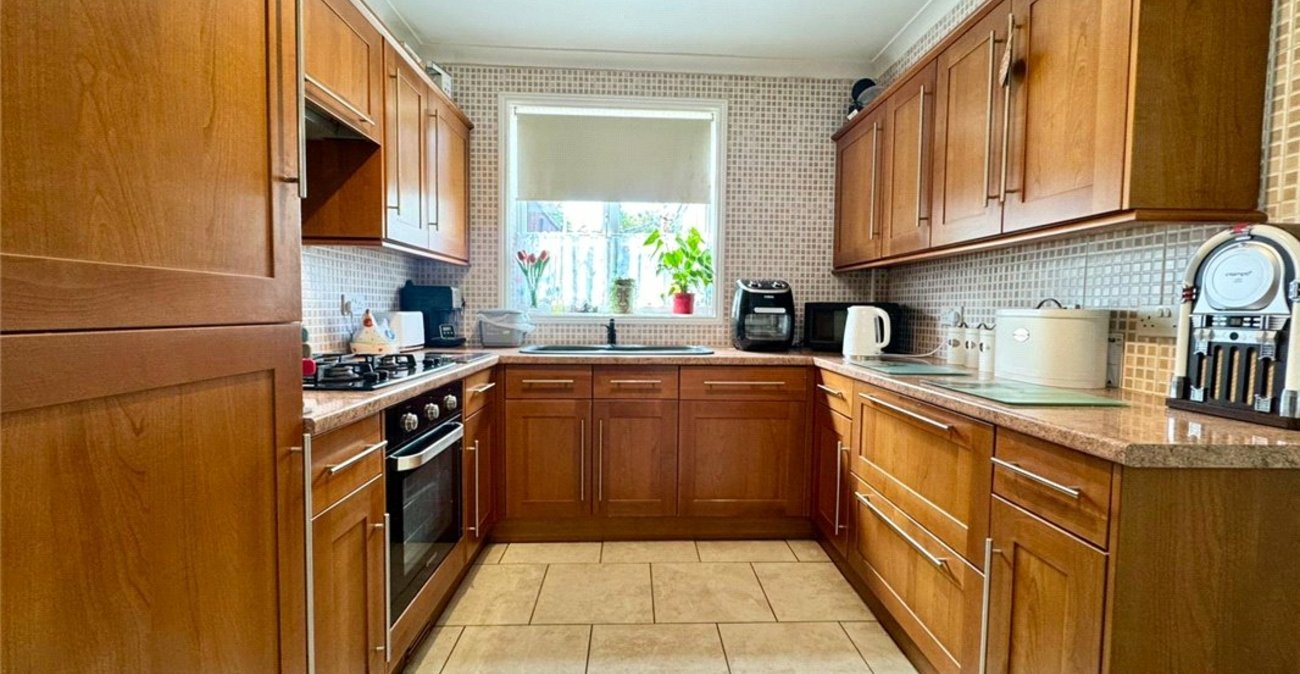 2 bedroom house for sale in Orpington | Robinson Jackson