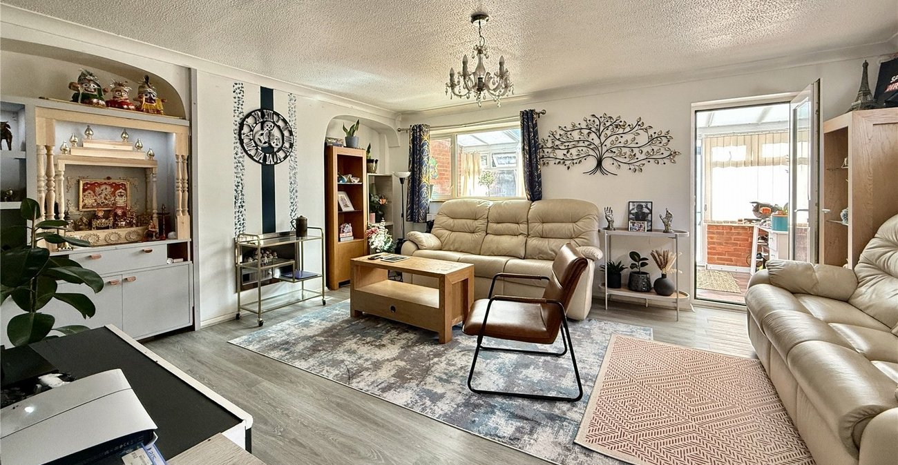 3 bedroom house for sale in West Kingsdown | Robinson Jackson