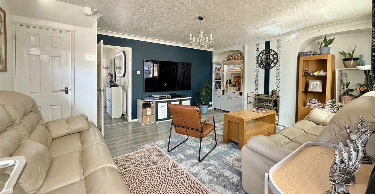 3 bedroom house for sale in West Kingsdown | Robinson Jackson