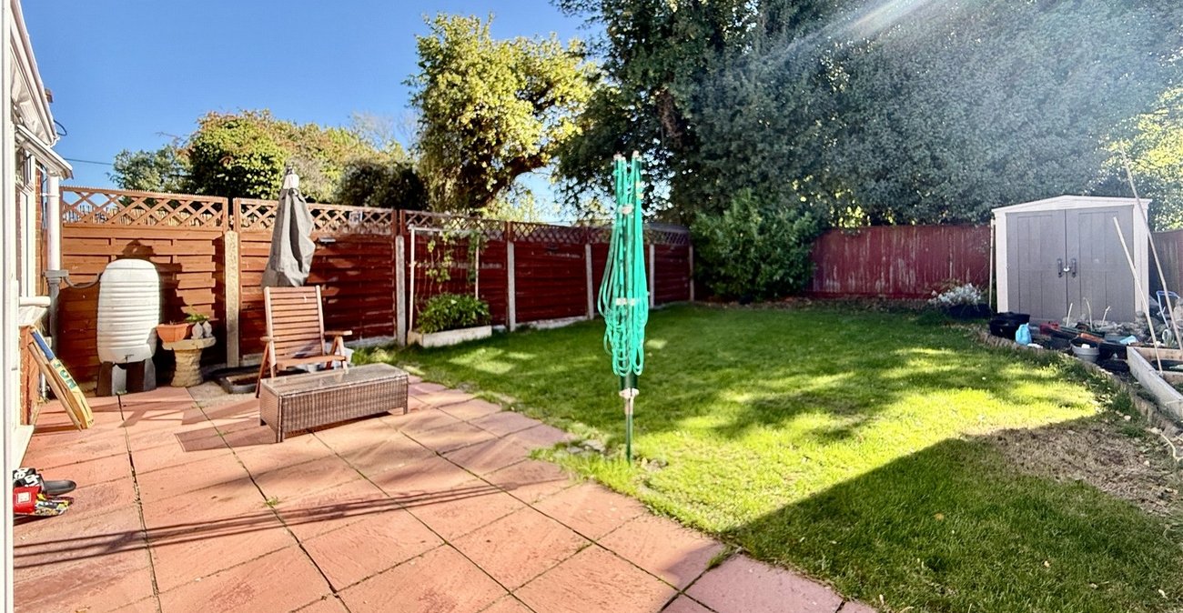 3 bedroom house for sale in West Kingsdown | Robinson Jackson