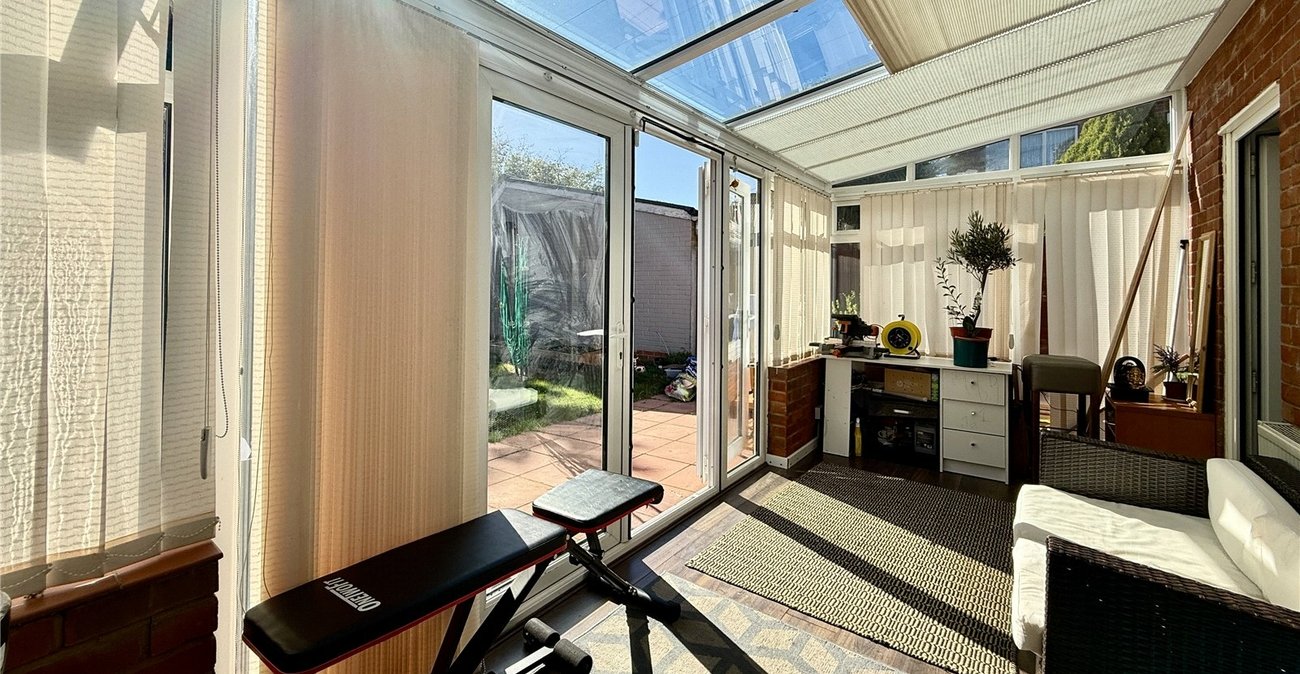 3 bedroom house for sale in West Kingsdown | Robinson Jackson