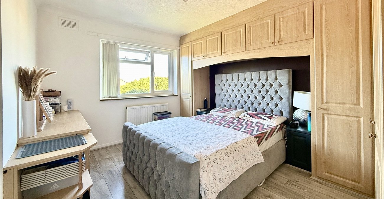 3 bedroom house for sale in West Kingsdown | Robinson Jackson