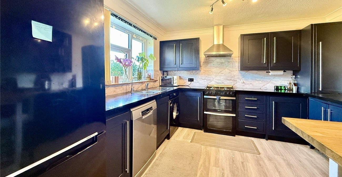 3 bedroom house for sale in West Kingsdown | Robinson Jackson