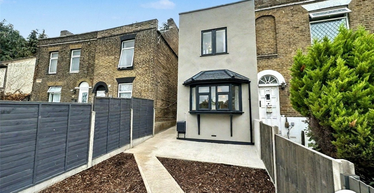 2 bedroom house for sale in Chatham | Robinson Michael & Jackson