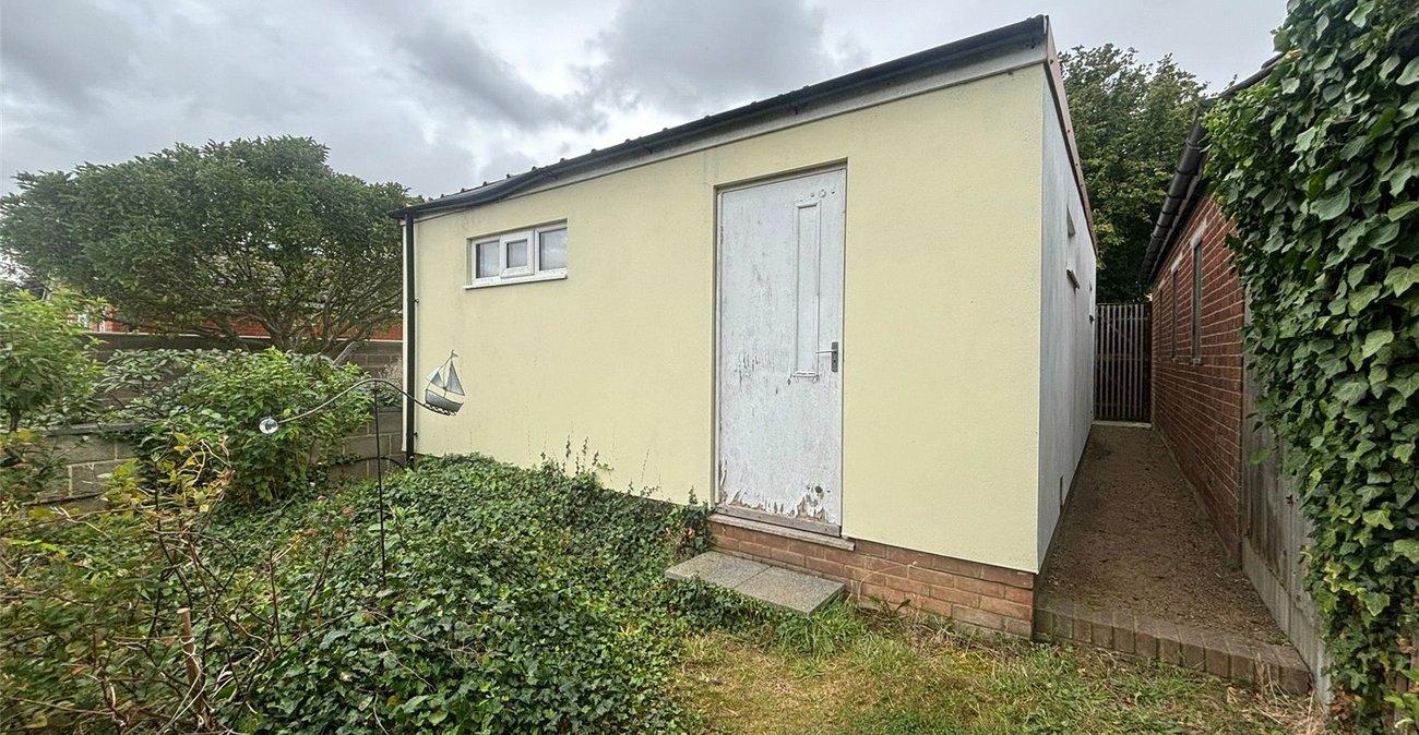 3 bedroom house for sale in Northfleet | Robinson Michael & Jackson