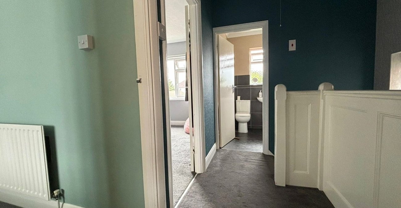 3 bedroom house for sale in Northfleet | Robinson Michael & Jackson