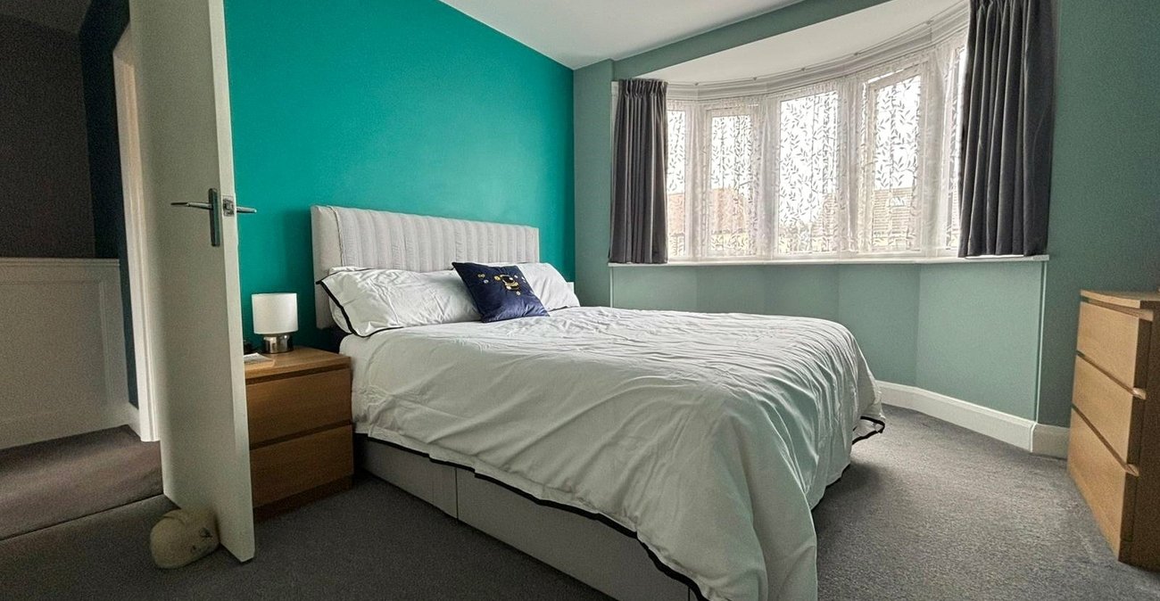 3 bedroom house for sale in Northfleet | Robinson Michael & Jackson