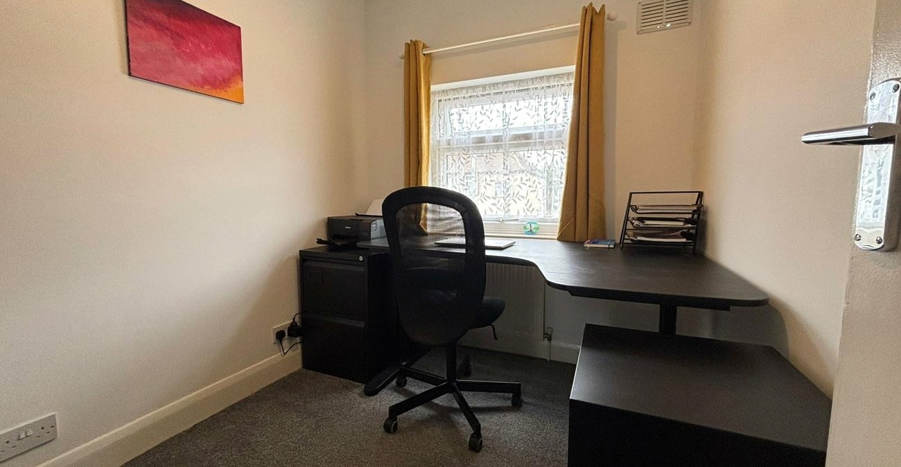 3 bedroom house for sale in Northfleet | Robinson Michael & Jackson