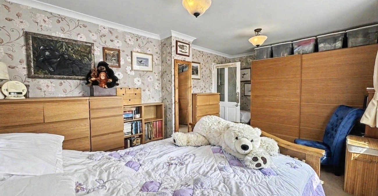 3 bedroom house for sale in Gillingham | Robinson Michael & Jackson