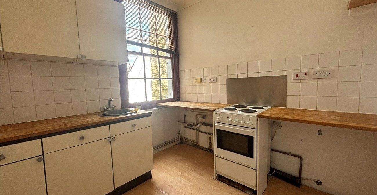 1 bedroom property for sale in Gravesend | Robinson Michael & Jackson